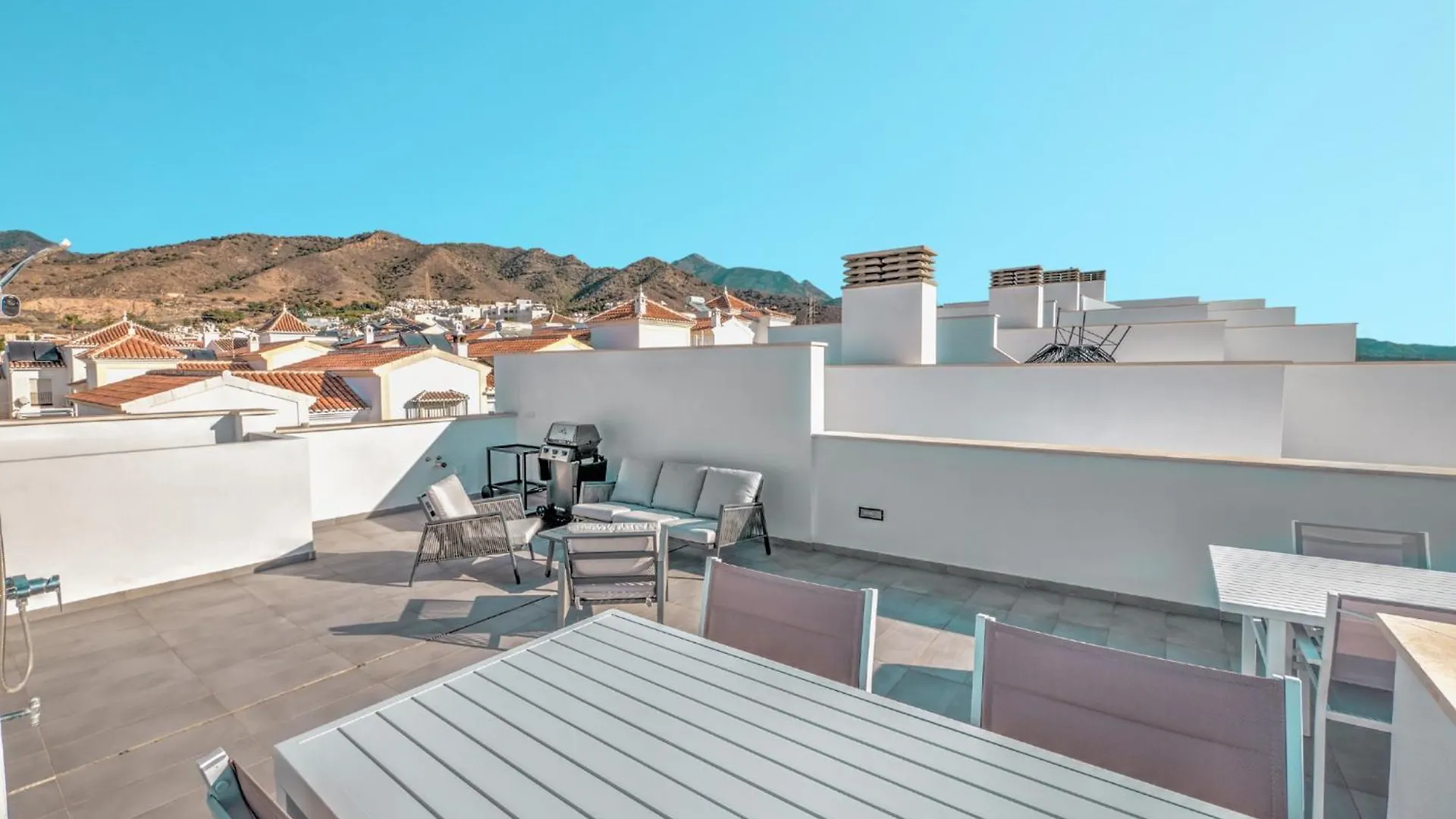 Deluxe House With Roof Terrace And Pool Villa Nerja 0*,